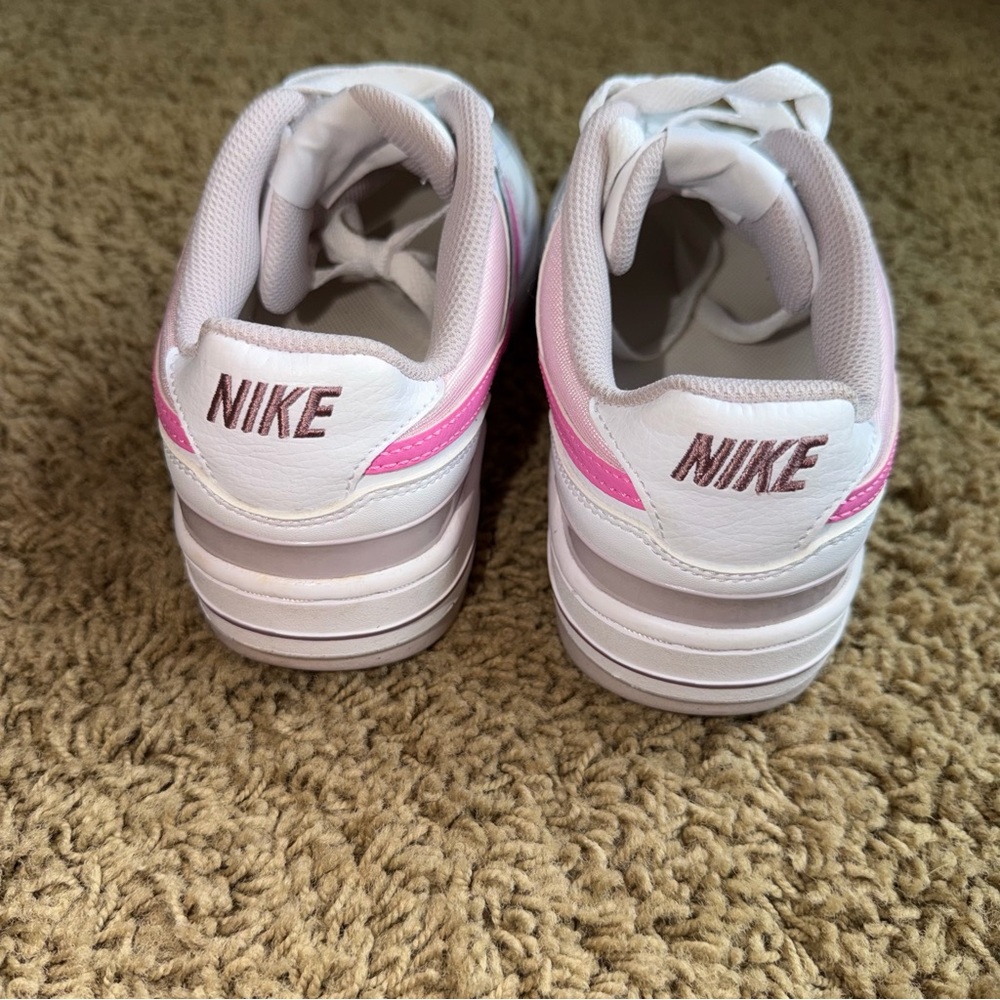 Women’s Nike Gamma Force Playful Pink Size 8 - Picture 6 of 8